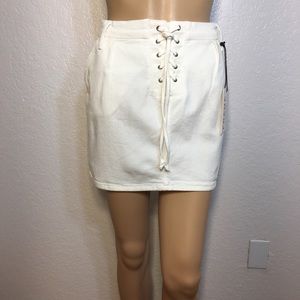 Frame Brand White Denim Mini